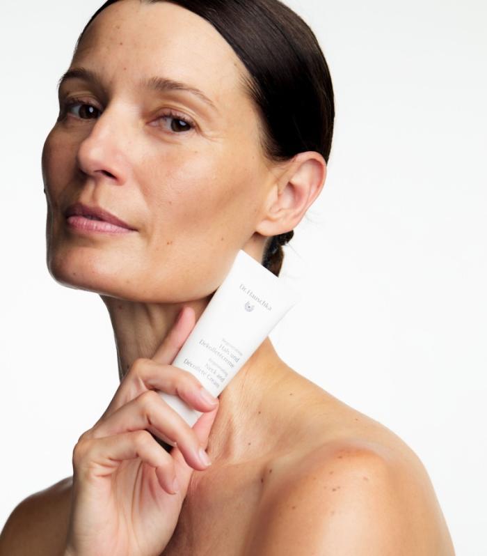 DR. HAUSCHKA atjaunojošs krēms kaklam un dekoltē zonai nobriedušai ādai 40ml