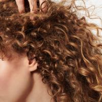 Wella Professionals Elements Calming nomierinošs šampūns 250 ml