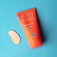 SVR Sun Secure Blur SPF50+ toni izlīdzinošs sejas aizsargkrēms 50 ml