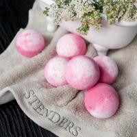 STENDERS Magnolija vannas bumba 130g