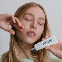 MADARA Acne Hydra-Derm līdzsvarojošs fluīds 40ml
