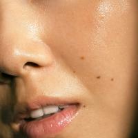 MADARA Peel Creamy Clay pīlinga sejas maska 60ml