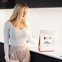 ICONFIT Whey Protein 80 ar vaniļas garšu pulveris 1kg