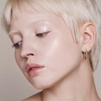 MADARA Skin Equal tonālais krēms, #10 PORCELAIN 30ml