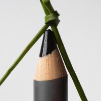 MADARA The Eye Pencil acu zīmulis, #1 BLACK 1g