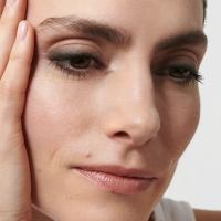 DR. HAUSCHKA Acu un uzacu palete 01 Stone 5,3g