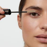 DR. HAUSCHKA Uzacu un skropstu veidošanas želeja 00 Translucent 6ml