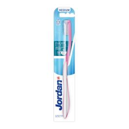 JORDAN Clean Between vidēji mīksta zobu birste N1