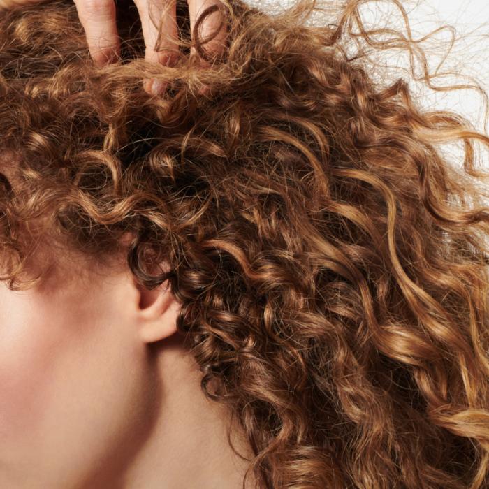 Wella Professionals Elements Renewing atjaunojošs šampūns 250 ml