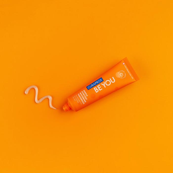 Curaprox BE YOU balinošā zobu pasta, (persiks+aprikoze) 60 ml
