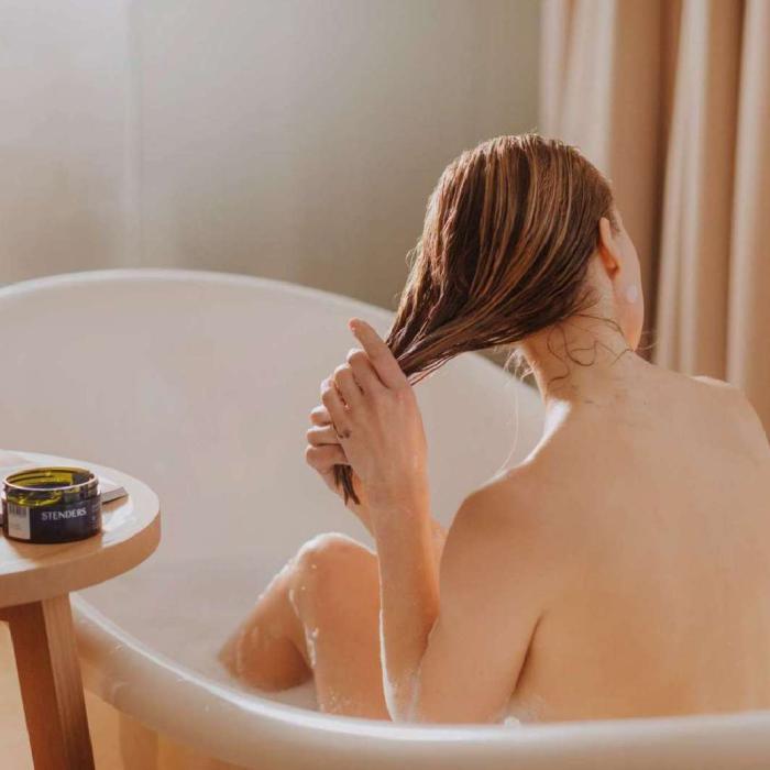 STENDERS Melnās dūņas matu maska 200 ml