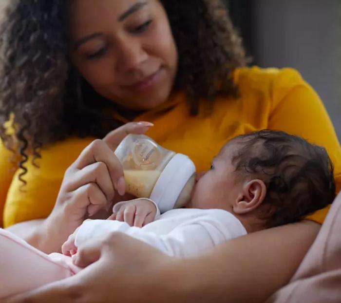 PHILIPS AVENT Natural Response zīdaiņu barošanas pudelīte, jaundzimušā knupītis, 0m+ 125ml