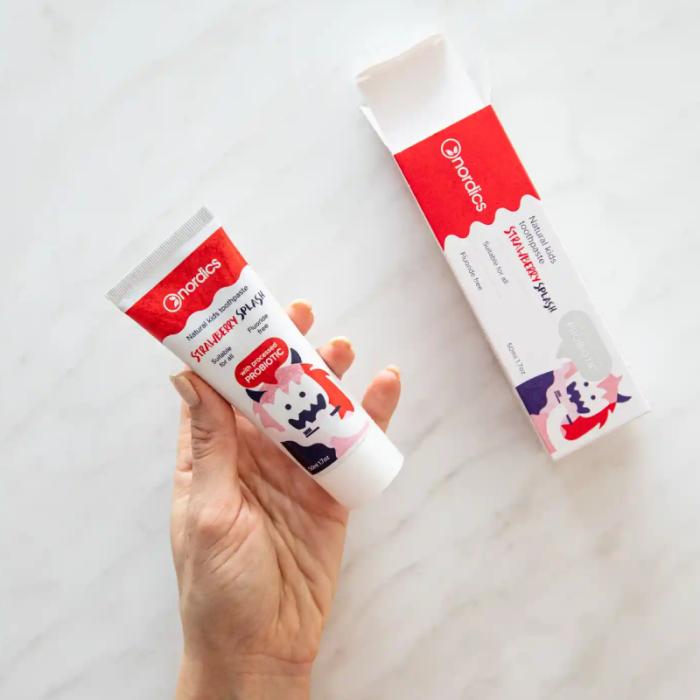 NORDICS Strawberry Splash zobu pasta bērniem ar zemeņu garšu 50ml