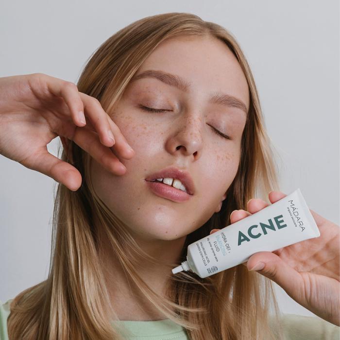 MADARA Acne Hydra-Derm līdzsvarojošs fluīds 40ml