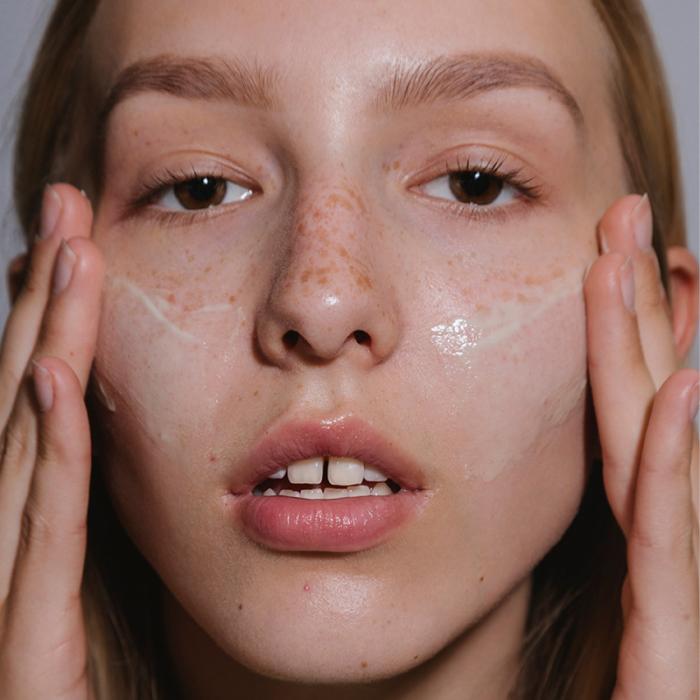 MADARA Acne Hydra-Derm līdzsvarojošs fluīds 40ml