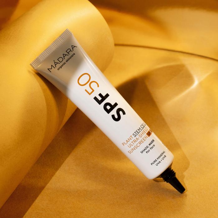 MADARA SPF50 saules aizsargkrēms sejai ar toni 40ml