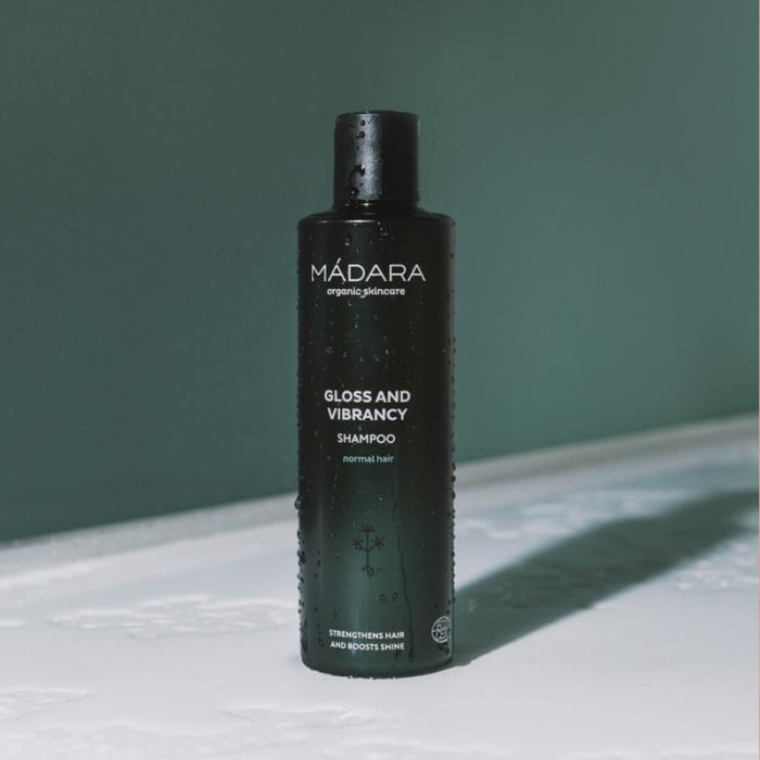 MADARA Gloss and Vibrancy šampūns 250ml
