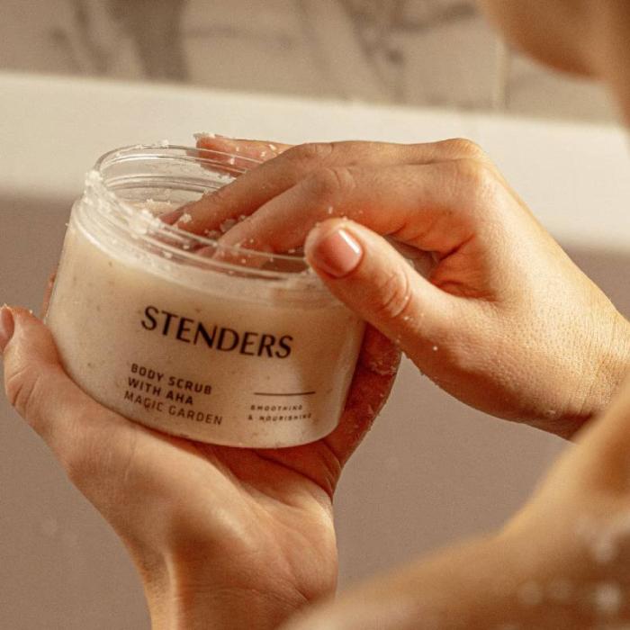 STENDERS Brīnumu dārzs ķermeņa skrubis ar AHA 370g