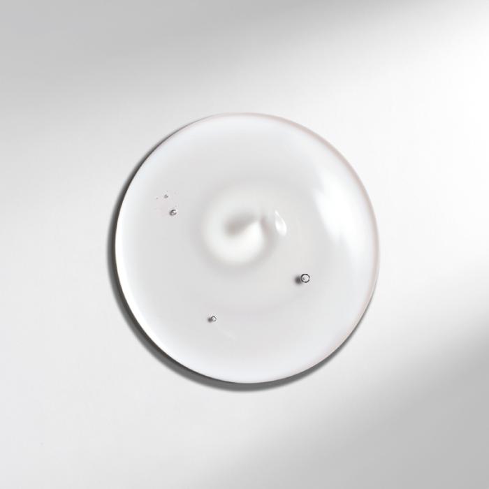 Wella Professionals Ultimate Smooth barojošs un nogludinošs šampūns 250ml