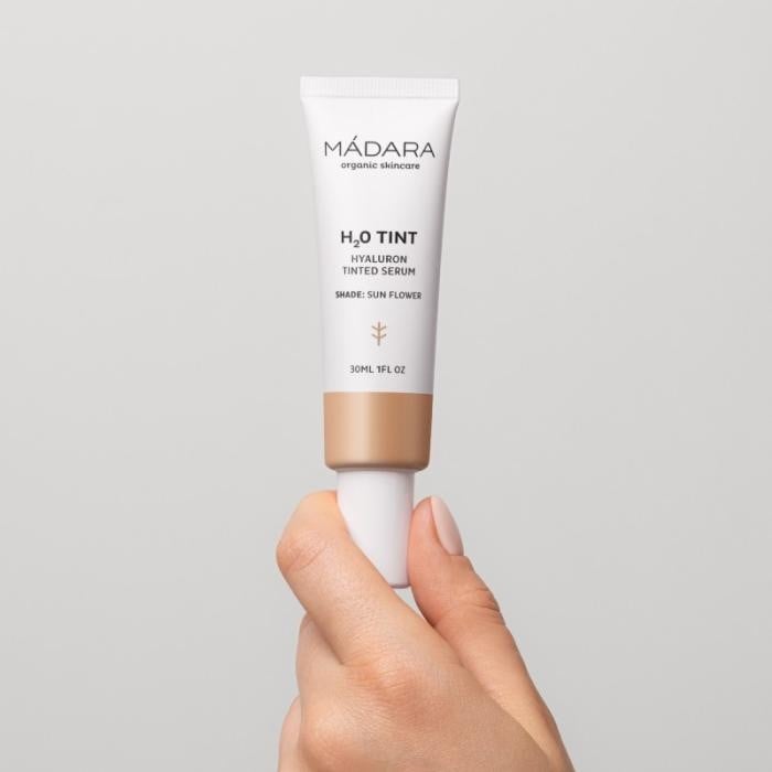 MADARA H2O tonējošs serums ar hialuronskābi, #3 SUN FLOWER 30ml