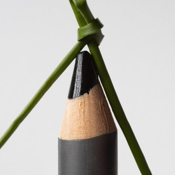 MADARA The Eye Pencil acu zīmulis, #1 BLACK 1g