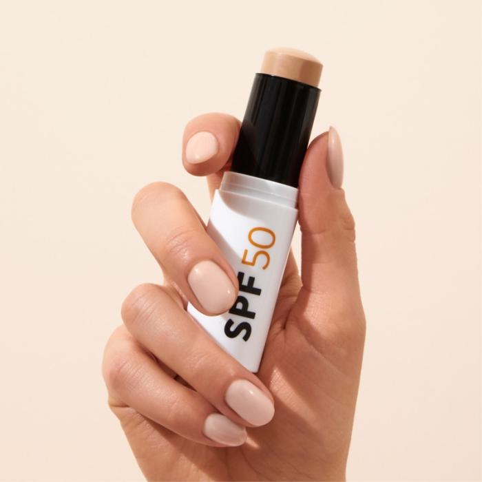 MADARA Mineral SPF50 saules aizsarglīdzeklis 12 g