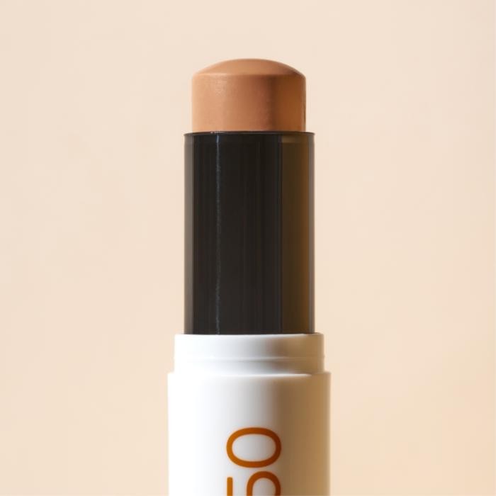 MADARA Mineral SPF50 saules aizsarglīdzeklis 12 g