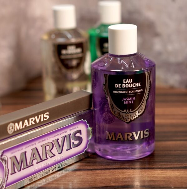 MARVIS Jasmin Mint mutes skalojamais līdzeklis 400 ml