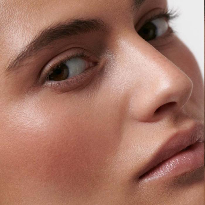 DR. HAUSCHKA Vaigu sārtums 02 Apricot 5g