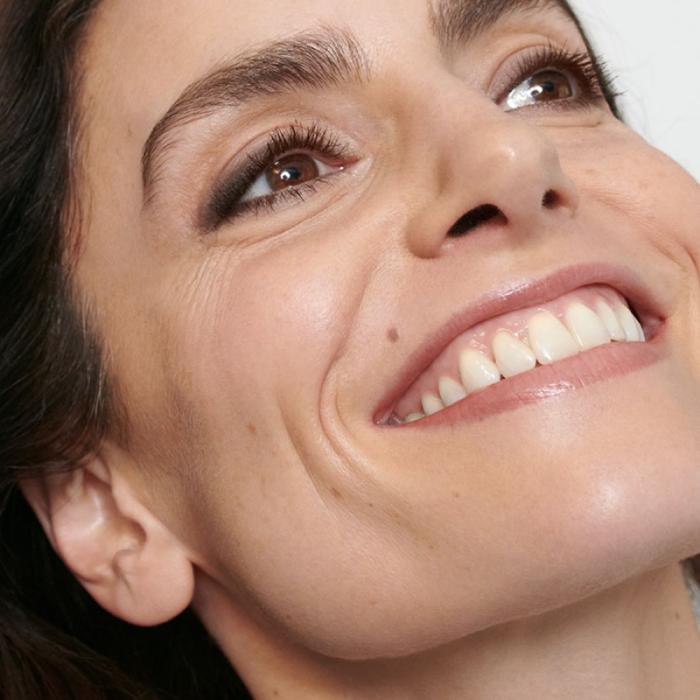 DR. HAUSCHKA Skropstu tuša apjomam 02 Brown 8ml