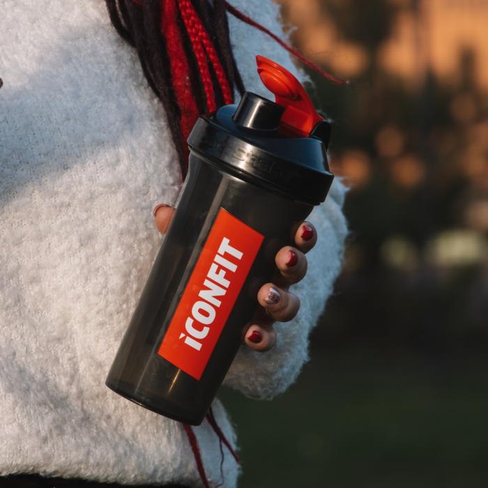 ICONFIT šeikeris melns 800ml