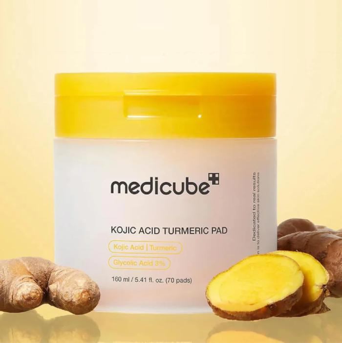 MEDICUBE Kojic Acid Turmeric Pad spilventiņi N70