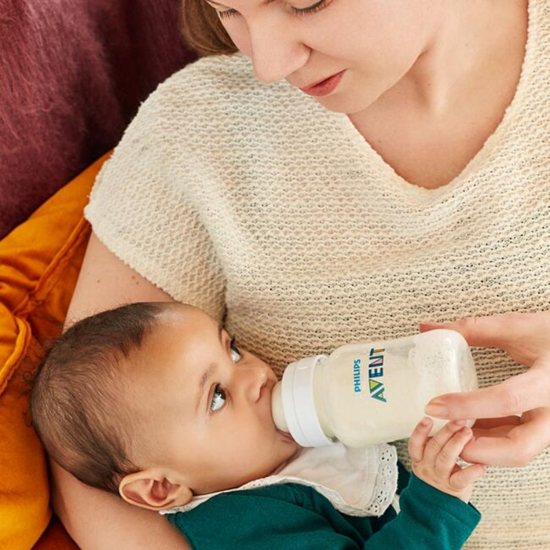 PHILIPS AVENT Pretkoliku zīdaiņu pudelīte, lēnas plūsmas knupītis, 1m+ 260 ml