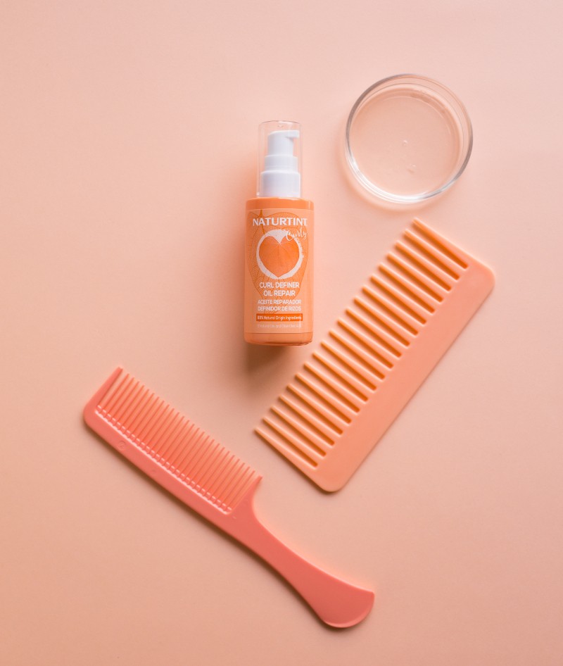 NATURTINT atjaunojoša matu eļļa cirtainiem matiem 50ml