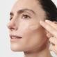 DR. HAUSCHKA Tonālais krēms 03 Chestnut 30ml
