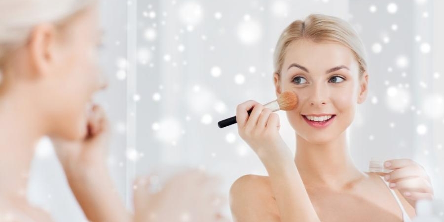 Kā pirms svētkiem panākt veselīgu ādas mirdzumu 