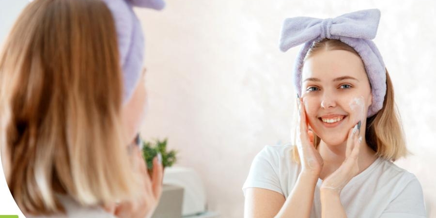 Kā palīdzēt aknes skartai ādai?
